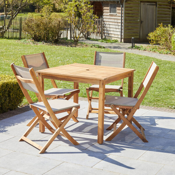 Ensemble en Acacia carré Table 4 avec 4 chaises Grises Mobilier Exotique Wilsa Garden