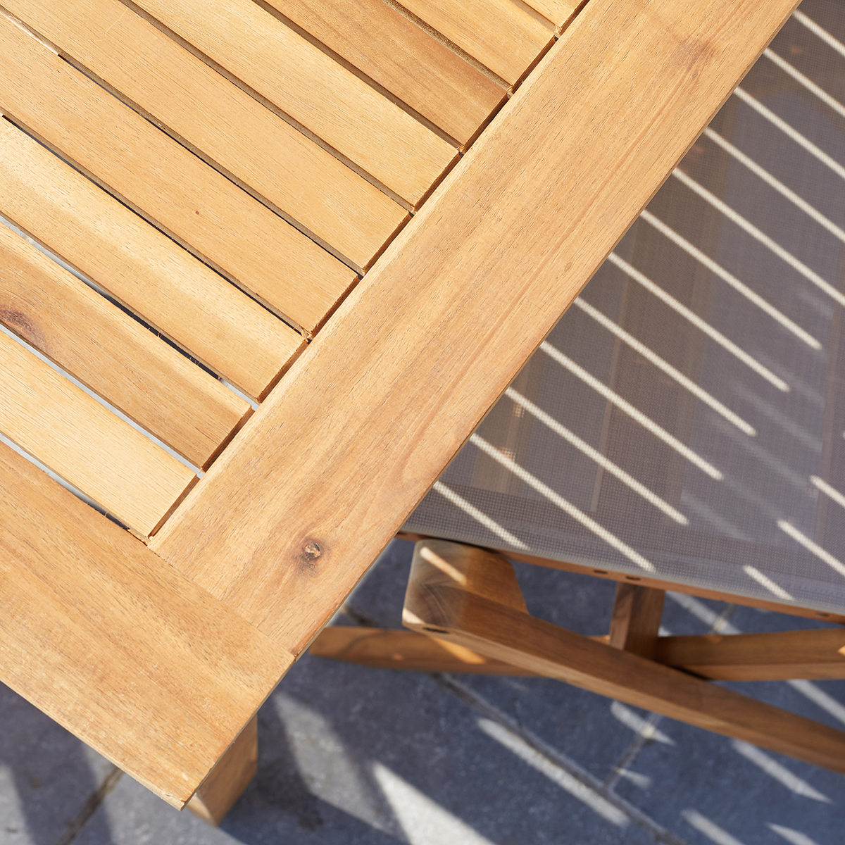 700003 BILBAO Ensemble en Acacia carré Table 4 avec 4 chaises Grises Mobilier Exotique Wilsa Garden Ensemble en Acacia carré Table 4 avec 4 chaises Grises Wilsa Garden