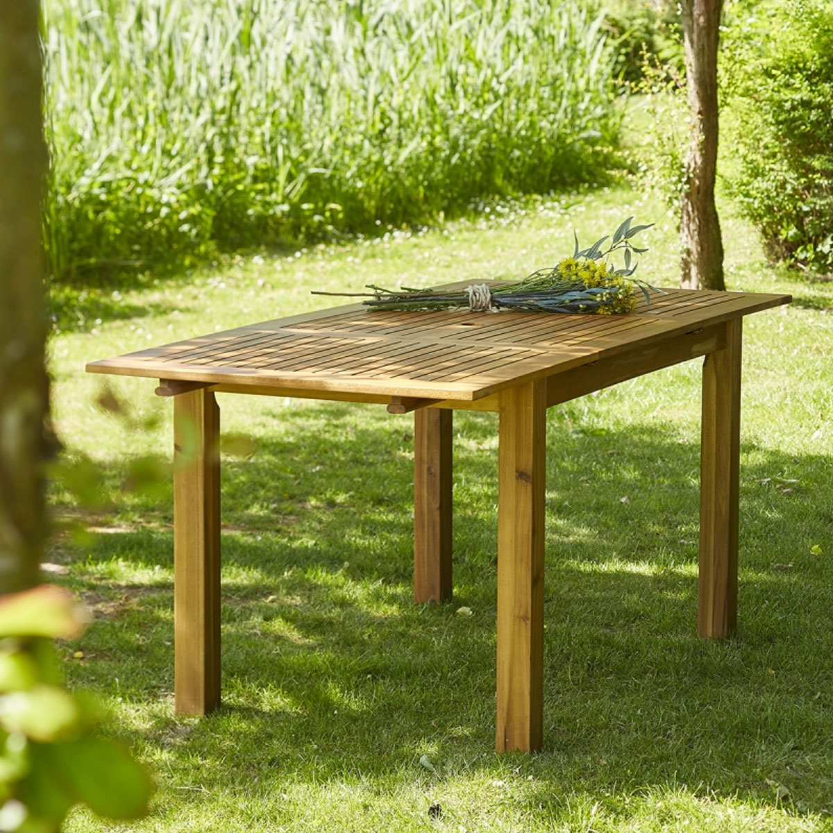 table en Acacia rectangulaire 6-8 places
