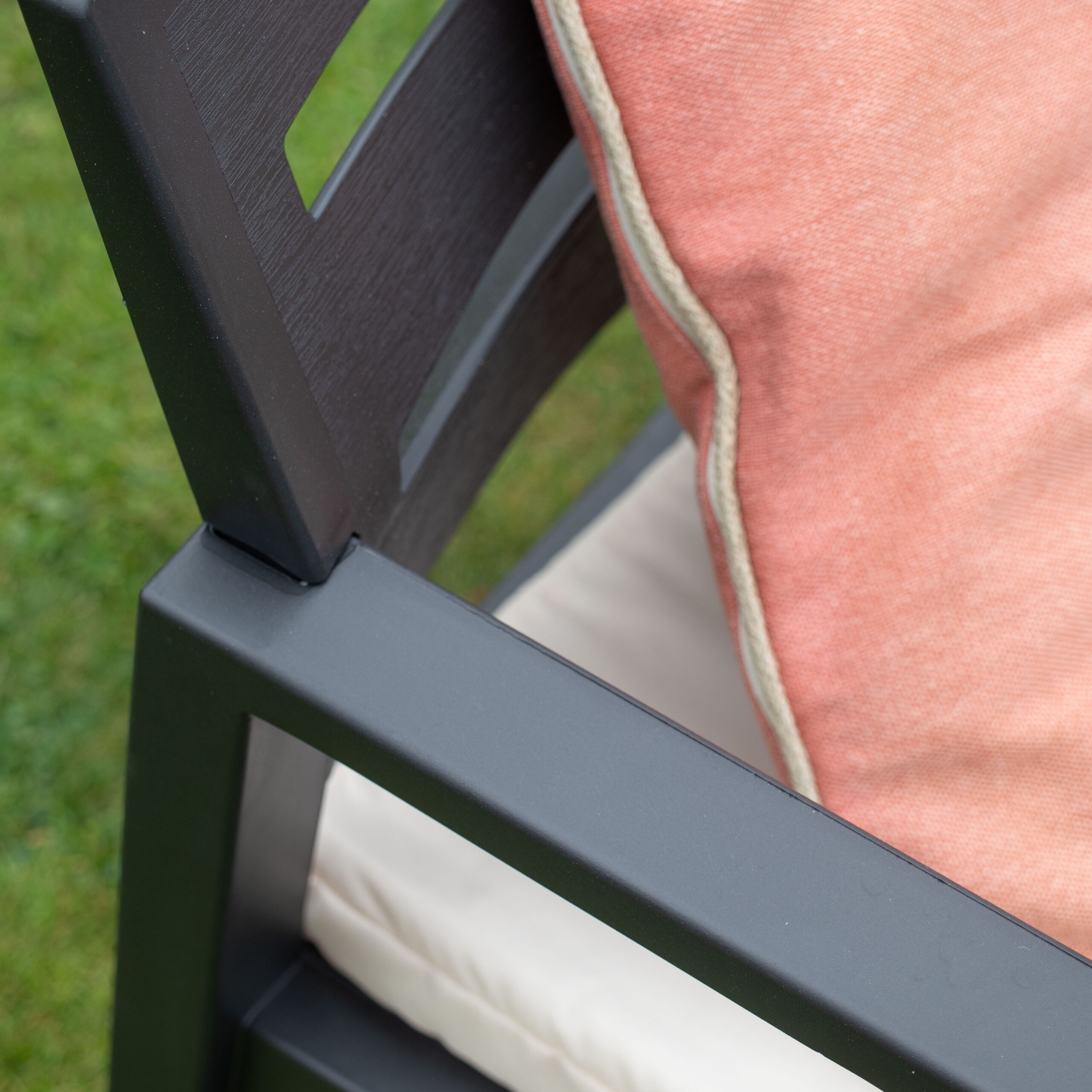 Salon de jardin résine anthracite