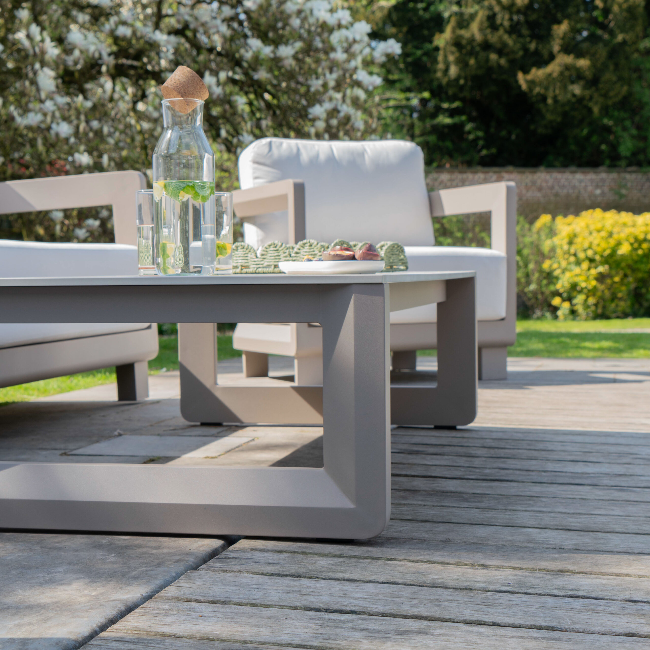 aluminium beige salon de jardin