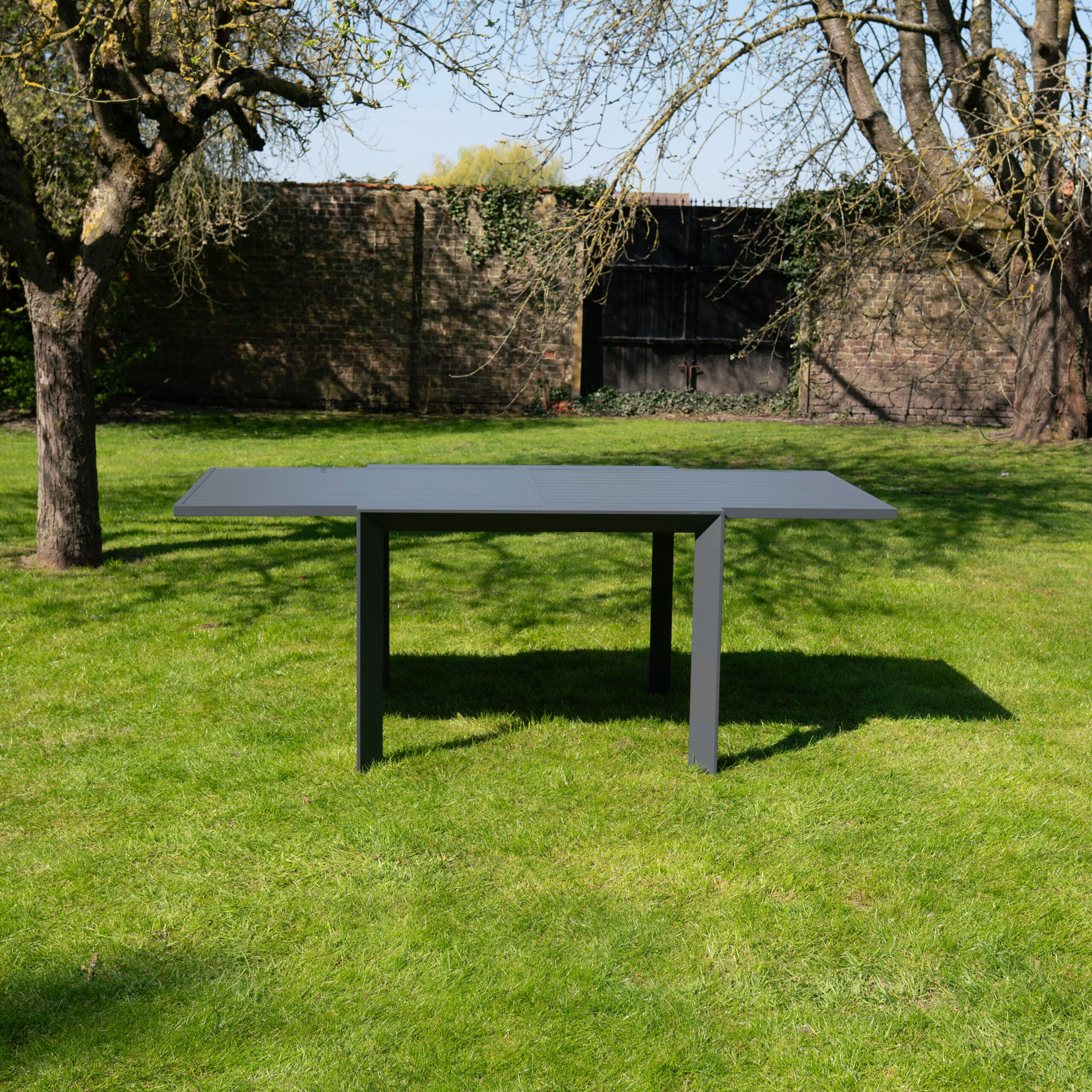 600820_19 MODULO Table extensible en alu MODULO wilsa garden