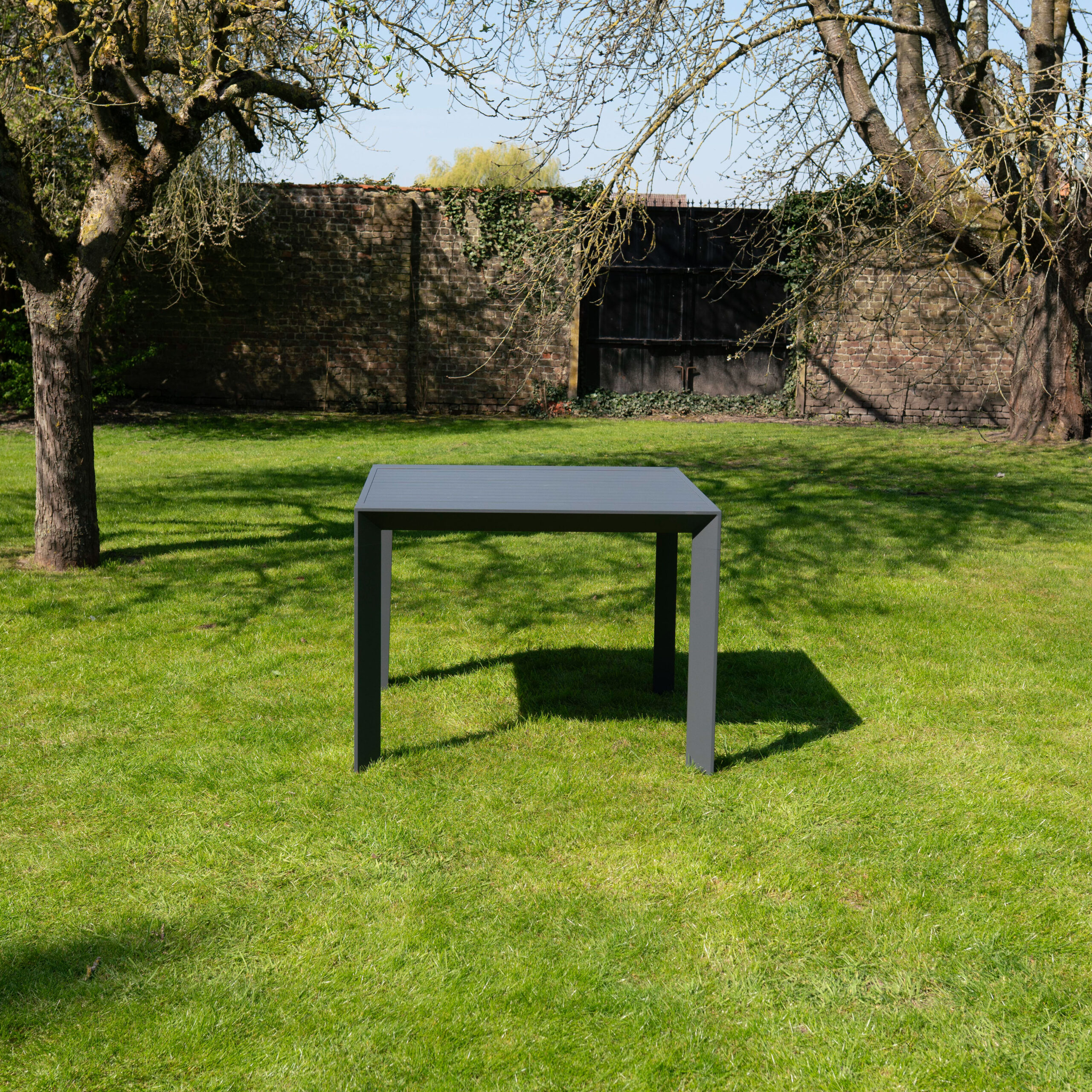 600820_20 MODULO Table extensible en alu MODULO wilsa garden
