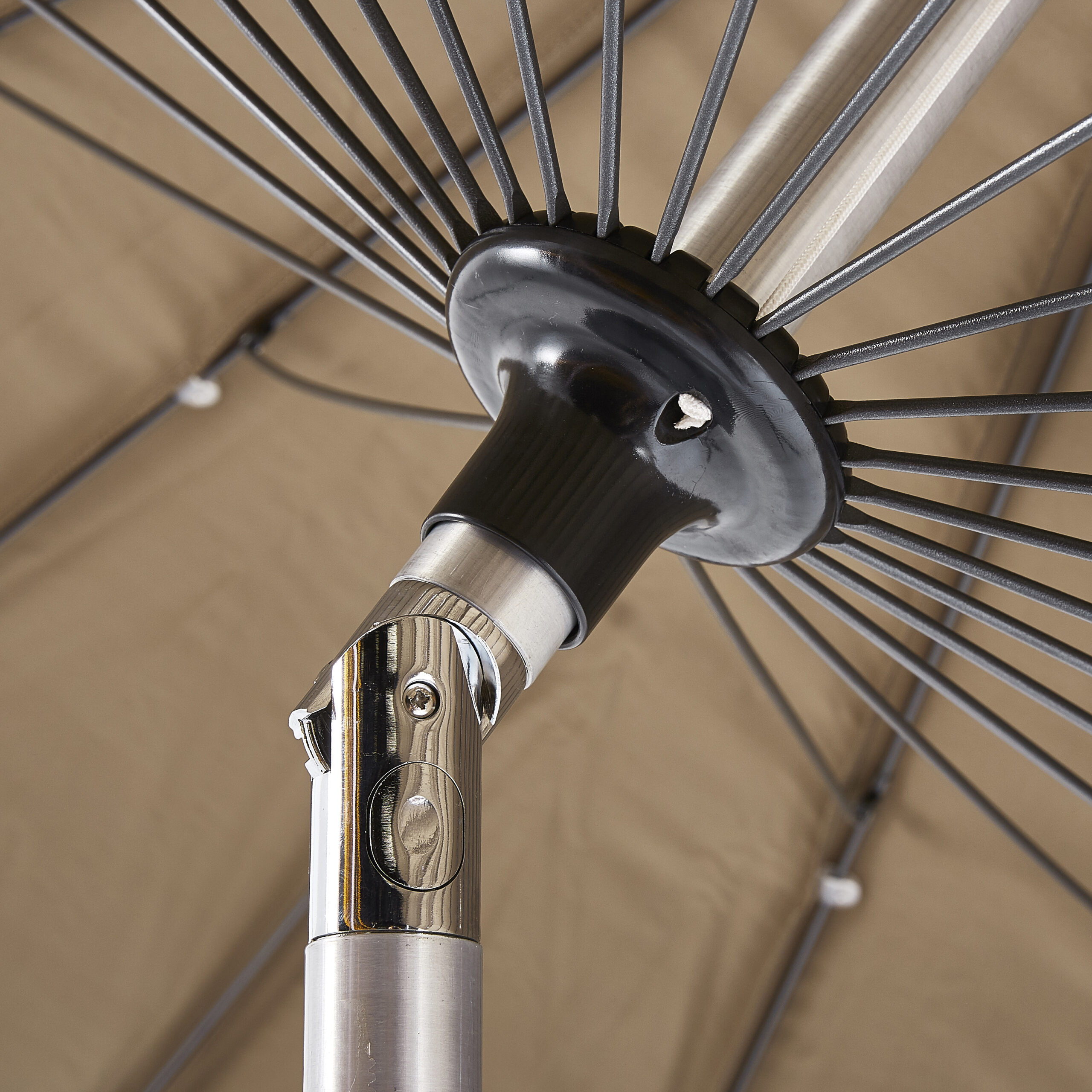 Parasol rond en toile 250 cm Accessoires de Jardin Wilsa Garden Parasol rond en toile 250 cm beige