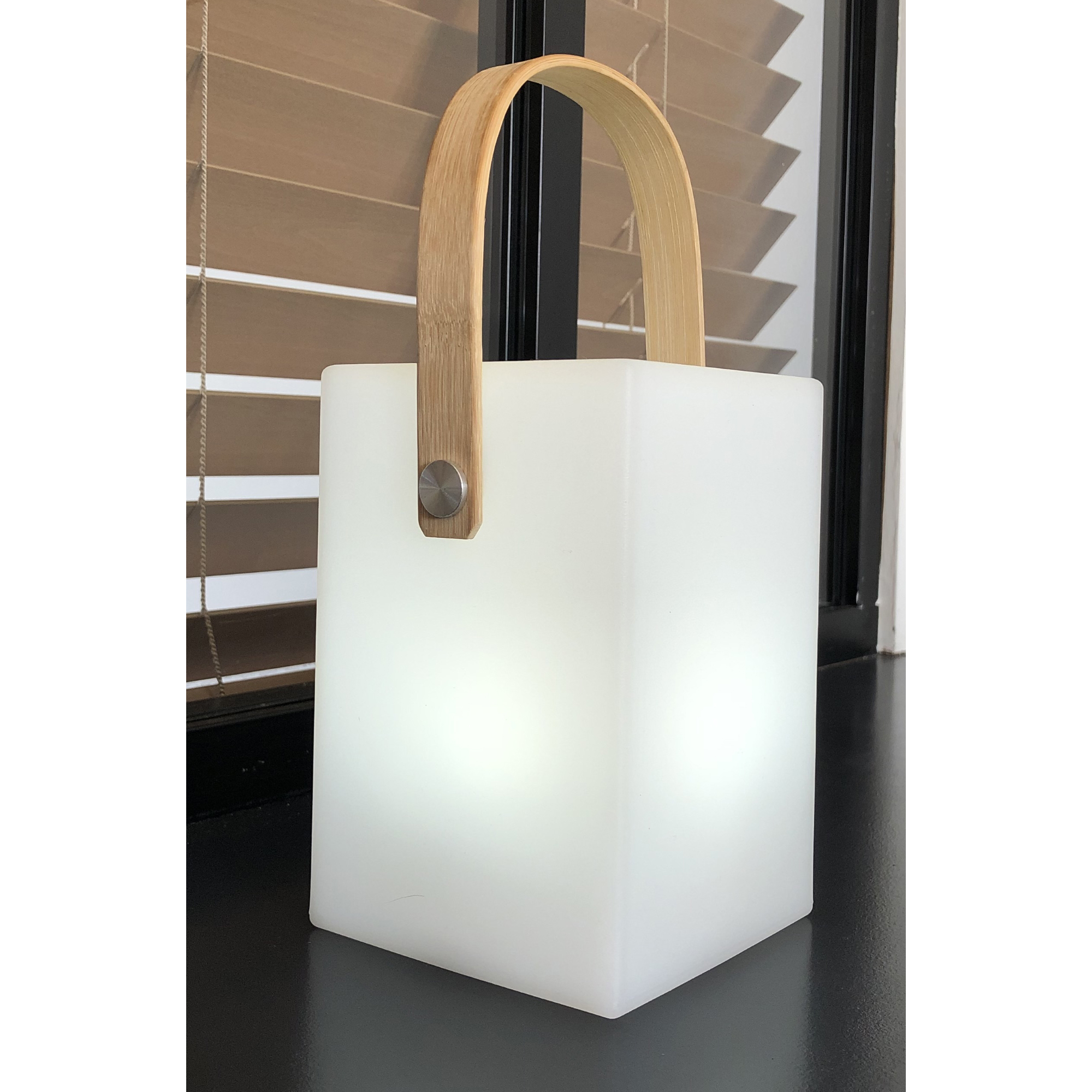 Lampe de table LED cubique pour le jardin