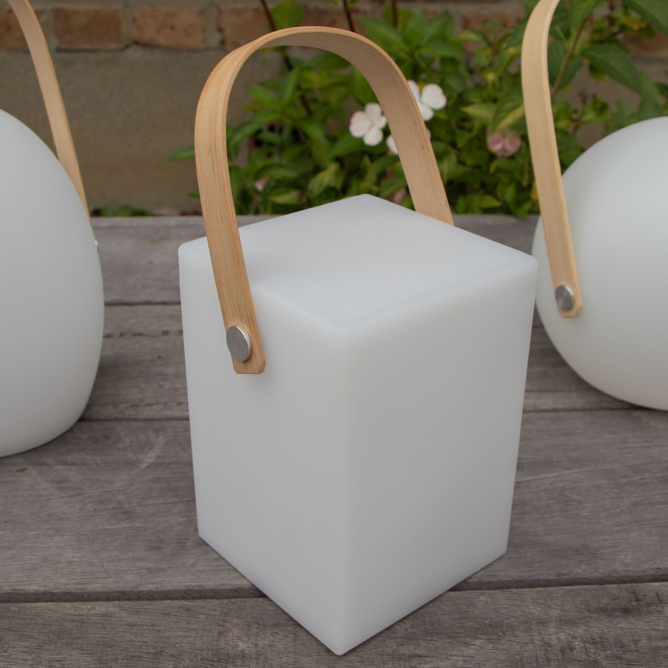 Lampe de table LED rectangulaire