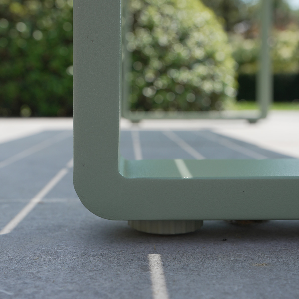 salon de jardin pieds ajustables