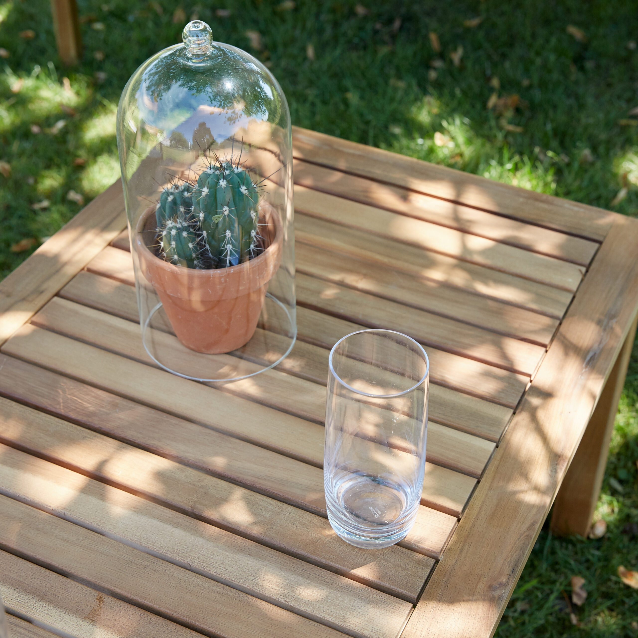 petit salon de jardin en bois