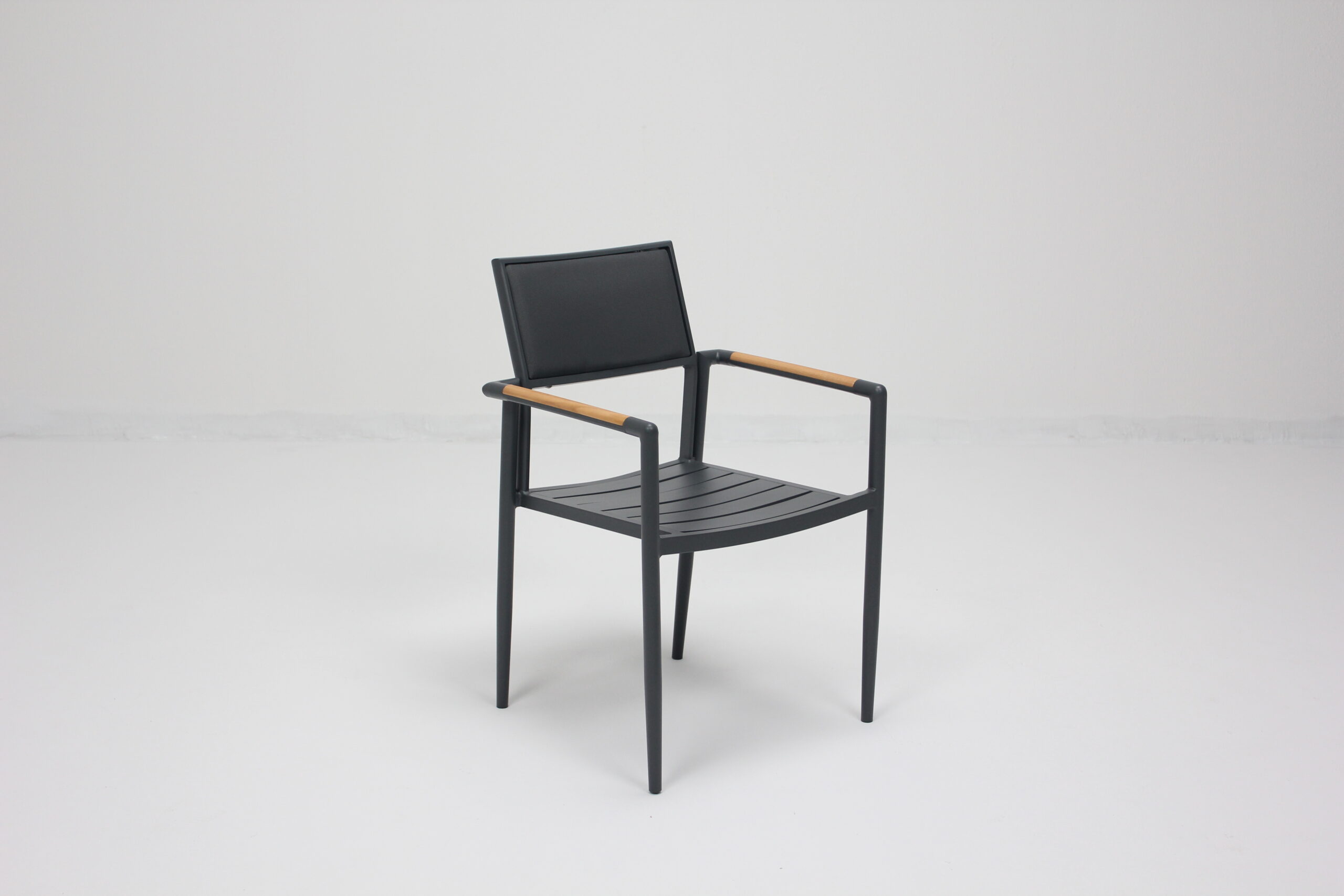 606001 Fauteuil en teck massif et aluminium Anthracite PIANA 606001 Fauteuil en teck massif et aluminium Anthracite PIANA