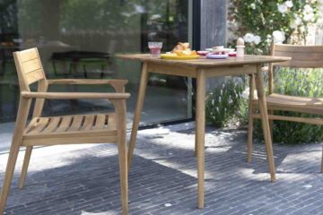 Ensemble en teck 2/4 places avec 2 fauteuils NAPLES